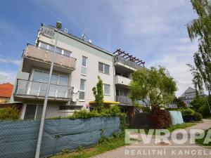 Pronájem bytu 3+kk, Praha - Kbely, Pod Nouzovem, 60 m2