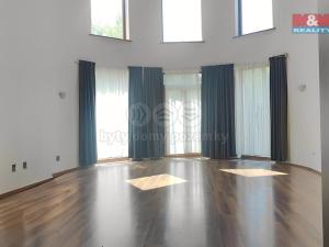Prodej rodinného domu, Nová Role - Mezirolí, 376 m2