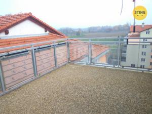 Pronájem bytu 2+kk, Olomouc, Novosadský dvůr, 63 m2