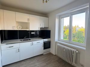 Pronájem bytu 1+1, Mníšek pod Brdy, Rudé armády, 30 m2