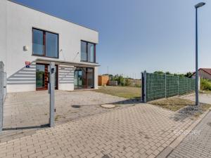 Pronájem rodinného domu, Praha - Horní Počernice, U Zimoviště, 137 m2