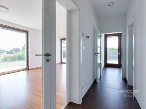 Pronájem rodinného domu, Praha - Horní Počernice, U Zimoviště, 137 m2