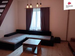 Pronájem bytu 2+1, Karlovy Vary, nám. 17. listopadu, 62 m2