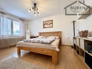 Prodej bytu 3+1, Tachov, Sládkova, 67 m2