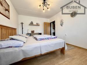 Prodej bytu 3+1, Tachov, Sládkova, 67 m2