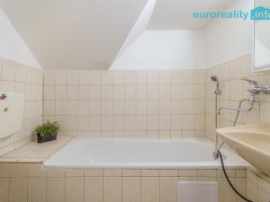 Prodej bytu 3+1, Nejdek, Husova, 110 m2