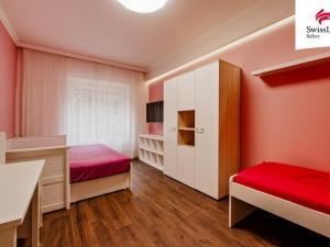 Pronájem bytu 3+kk, Praha - Hloubětín, Kolbenova, 84 m2