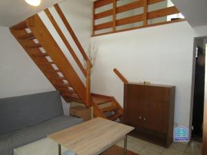 Prodej bytu 1+1, Líšťany, 68 m2