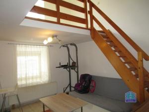 Prodej bytu 1+1, Líšťany, 68 m2