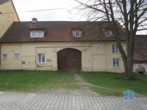 Prodej bytu 1+1, Líšťany, 68 m2