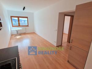 Pronájem bytu 2+kk, Trutnov - Střední Předměstí, Kiesewettrova, 45 m2
