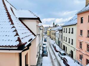 Pronájem bytu 1+1, Jihlava, Kosmákova, 45 m2