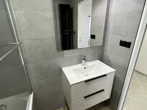Pronájem bytu 3+kk, Praha - Petrovice, Rezlerova, 75 m2