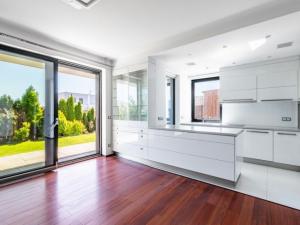 Prodej rodinného domu, Praha - Březiněves, Vlaštovčí, 242 m2