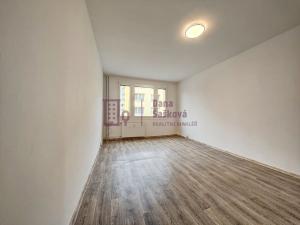 Pronájem bytu 2+1, Jindřichův Hradec, Pravdova, 61 m2