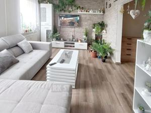 Prodej bytu 3+1, Český Krumlov - Domoradice, Urbinská, 63 m2