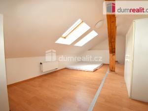 Pronájem bytu 2+kk, Praha - Smíchov, Nad Palatou, 40 m2