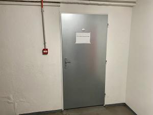 Prodej garážového stání, Praha - Střížkov, Lovosická, 14 m2