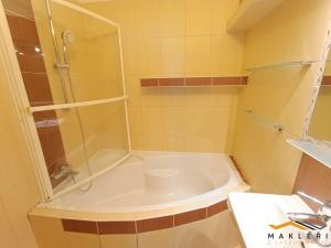 Pronájem bytu 3+1, Třebíč - Nové Dvory, Novodvorská, 70 m2