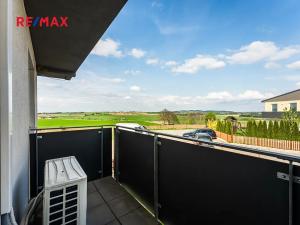 Prodej bytu 2+kk, Lavičky, 56 m2