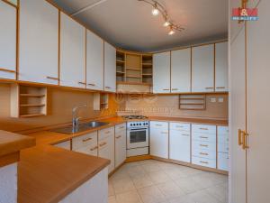 Prodej bytu 3+kk, Benešov, Pražského povstání, 70 m2