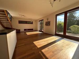 Pronájem rodinného domu, Praha - Klánovice, Jeníkovická, 220 m2