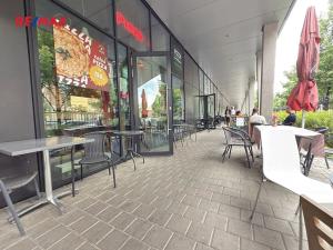 Pronájem restaurace, Praha - Holešovice, Jankovcova, 38 m2