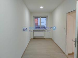 Pronájem bytu 3+1, Přibyslav, Bechyňovo náměstí, 65 m2