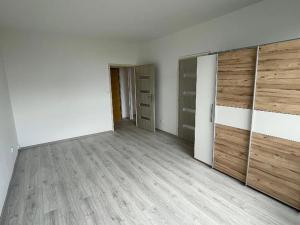 Pronájem bytu 1+1, Pardubice, Lonkova, 47 m2