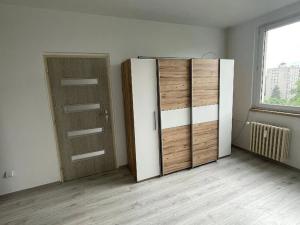 Pronájem bytu 1+1, Pardubice, Lonkova, 47 m2