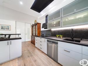 Prodej bytu 3+kk, Praha - Řeporyje, Wiesenthalova, 83 m2