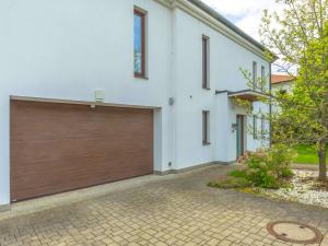 Prodej vily, Statenice - Černý Vůl, V Lukách, 249 m2