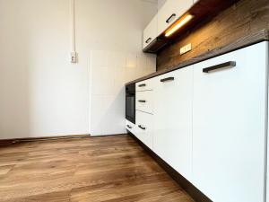 Pronájem bytu 2+1, Krnov, Březinova, 46 m2