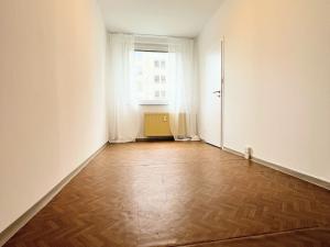 Pronájem bytu 2+1, Krnov, Březinova, 46 m2