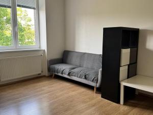 Pronájem bytu 2+kk, Praha - Holešovice, 50 m2