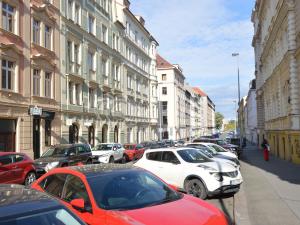 Pronájem bytu 2+kk, Praha - Nusle, Čestmírova, 50 m2
