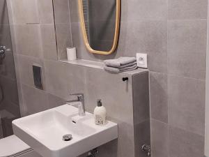 Pronájem bytu 1+kk, Praha - Stodůlky, Hasilova, 34 m2