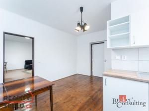 Pronájem bytu 2+kk, Praha - Dubeč, K pastvinám, 42 m2