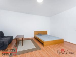 Pronájem bytu 2+kk, Praha - Dubeč, K pastvinám, 42 m2
