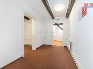 Pronájem kanceláře, Žatec, náměstí Svobody, 93 m2