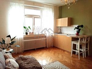 Prodej bytu 1+kk, Praha - Holešovice, Komunardů, 26 m2