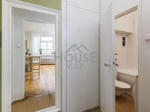 Prodej bytu 1+kk, Praha - Holešovice, Komunardů, 26 m2