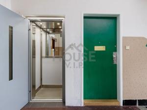 Prodej bytu 1+kk, Praha - Holešovice, Komunardů, 26 m2