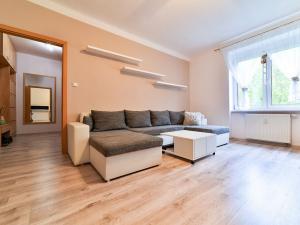 Prodej bytu 4+1, Sokolov, Heyrovského, 91 m2