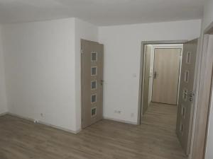 Prodej bytu 2+1, Milovice, Spojovací, 47 m2