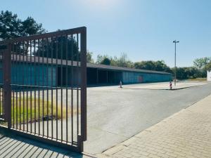 Pronájem garážového stání, Česká Lípa - Dubice, U Pískovny, 160 m2