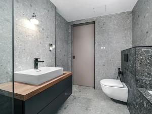 Prodej bytu 3+kk, Praha - Vysočany, Novovysočanská, 98 m2