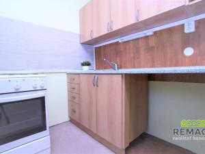 Pronájem bytu 1+1, Uherské Hradiště, Boženy Němcové, 31 m2