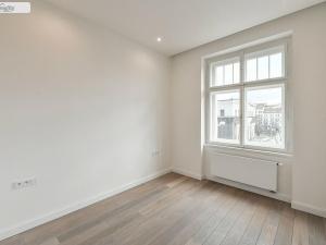 Pronájem bytu 3+kk, Praha - Vinohrady, náměstí Jiřího z Poděbrad, 93 m2