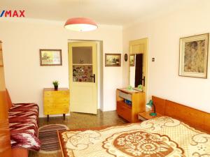 Prodej bytu 2+1, Ostrov, Luční, 62 m2